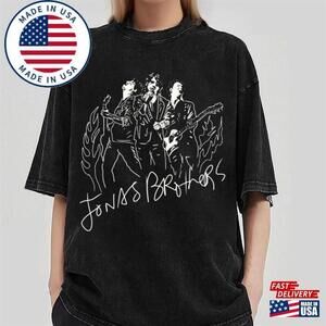 Jonas Brothers Line Art T-Shirt I Love Hot Dads Shirt Classic